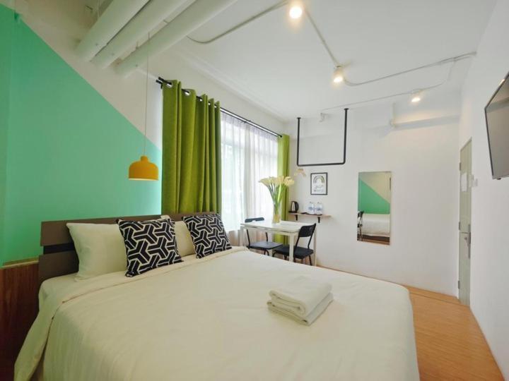 Ostay Asoke Bangkok Makkasan Exterior foto